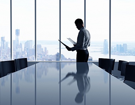 Абызов предложил разработать меры повышения корпоративного управления в госкомпаниях