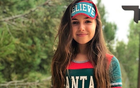 Страстная румба, школа, пляжи и Тимати: изучаем Instagram 11-летней дочери режиссера Павла Худякова, красавицы-брюнетки Тони