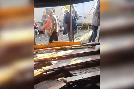 В Ленобласти госпитализировали ребенка после обрушения трибуны передвижного цирка