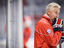 Почему Игорь Ларионов тренирует, а Зинэтула Билялетдинов — нет?