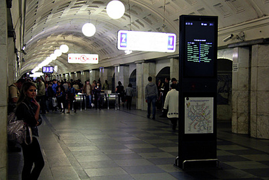 Южный вестибюль станции метро Москвы «Охотный ряд» закрыли для входа пассажиров