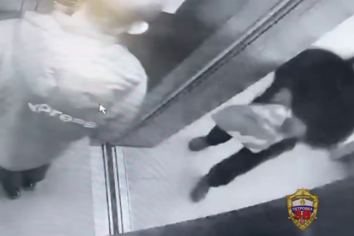 Уборщица поручила мужу украсть из квартиры работодательницы более 7 миллионов