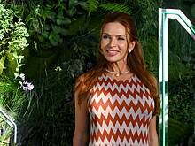 Эвелина Бледанс отреагировала на свое полуголое фото напротив тюрьмы