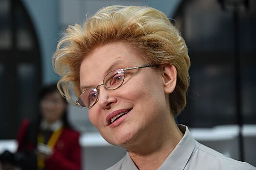 Елена Малышева показала, как ее четвертая внучка делает первые шаги