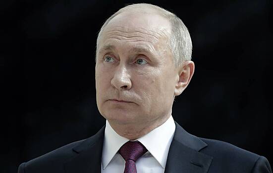 Путин осмотрел центральную площадь Ижевска