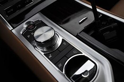 Кемеровчанин чуть не лишился Jaguar из-за долгов