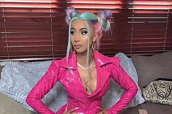 Карди Би устроила разборки на улице с фанатами Ники Минаж