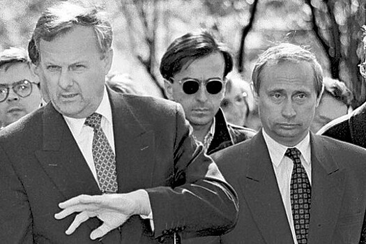 «Путин заплатил Собчаку по счетам»