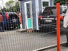 Необычное ДТП: во Владивостоке машина врезалась в пост охраны