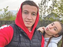 Жена футболиста сборной России Макарова: весной муж подарил машину. Просто так, без повода