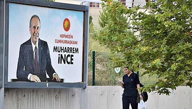 Турецкий рок-концерт перед выборами: военные марши и получасовой антракт