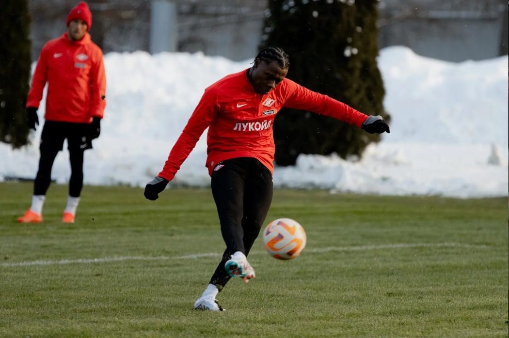 Защитник «Спартака» Чернов рассказал, в какой форме находится Промес