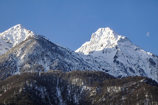 Появились подробности пропажи 58-летнего гида в горах Сочи