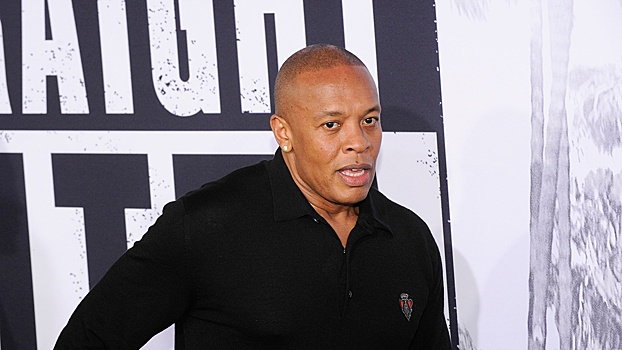 Рэпер Dr. Dre угодил в реанимацию