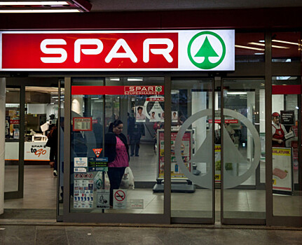 В Петербурге и Ленобласти закрываются все магазины Spar и «Народная семья»