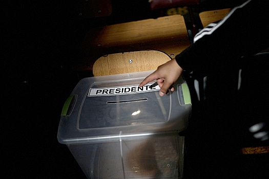 В Чили стартовал второй тур выборов президента