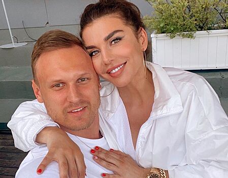 Седокова показала фото из медового месяца: «Какие муж и жена, такие и фотосессии»