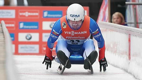 Саночник Павличенко выиграл золотую медаль в спринте в Инсбруке