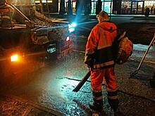 Морозы не помеха: в Калининграде нашли способ латать ямы на дорогах с помощью литого асфальта