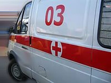 В Челябинске иномарка провезла сбитого подростка на капоте