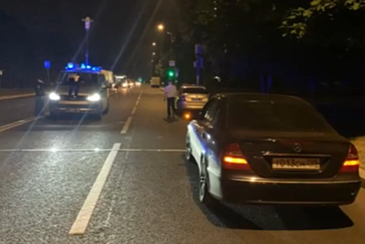 Видео с места смертельной аварии с Mercedes в Москве (18+)