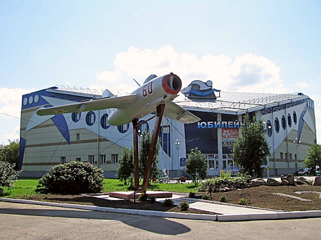 Власти Рубцовска сдали на металлолом подаренный БТР