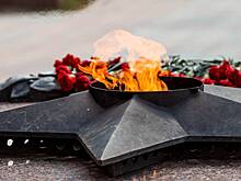 Решившая прикурить от Вечного огня молодая российская пара предстанет перед судом