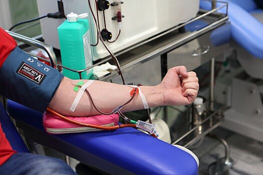 «Курение - не противопоказание»: Врач развеял популярные мифы о донорстве крови