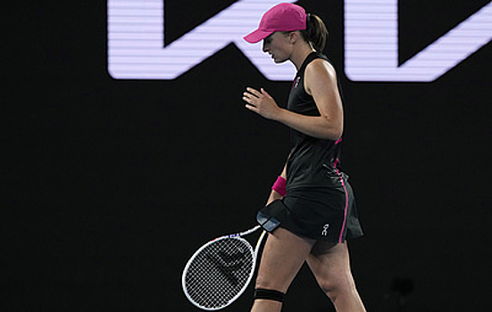 Первая ракетка мира Свёнтек проиграла в третьем круге Australian Open