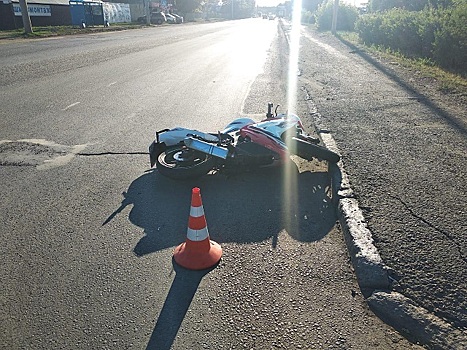 В Оренбурге на ул. Беляевской в ДТП пострадал мотоциклист