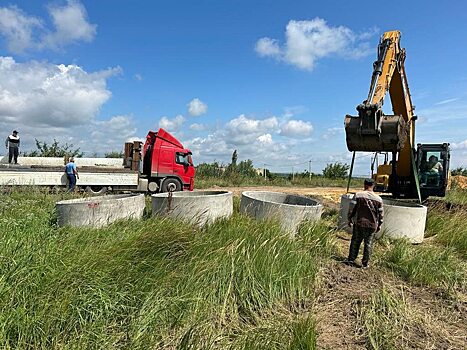 В саратовский поселок для многодетных проводят воду