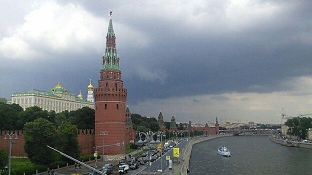 «Ведомости» сообщили о планах Кремля выдвинуть женщину кандидатом в президенты в 2018 году