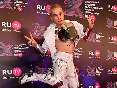 Путаны, клоуны и Даня Милохин: главные фрики экономического форума