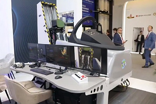 Пензенская область показала на ПМЭФ тренажер летчика