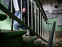 Россиянка надула мошенника: взяла букет и закрыла дверь, не назвав код