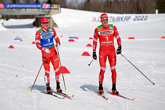 Командный спринт на чемпионате России по лыжам – 2022: золото забрали Непряева, Николаева, Большунов и Терентьев