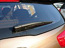 Как часто нужно менять задние стеклоочистители на автомобиле