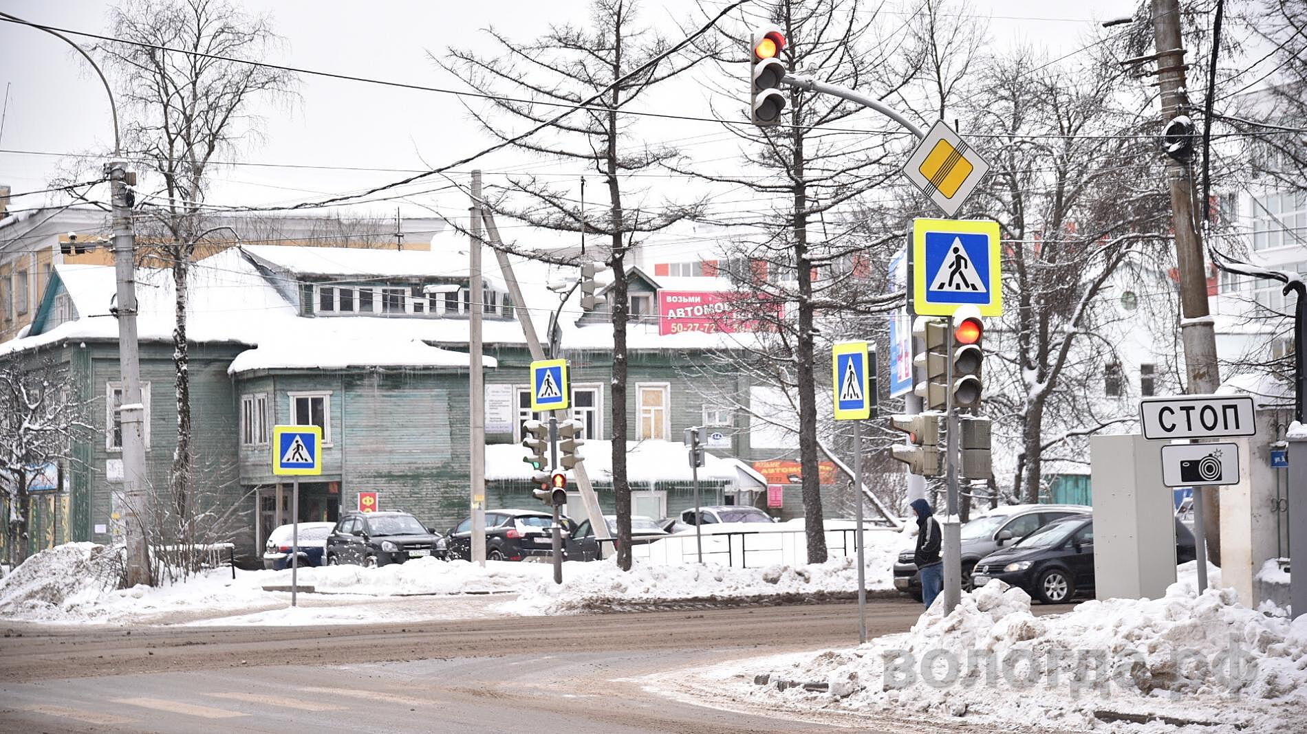 Светофорные объекты на пересечении улиц Зосимовской и Предтеченской в Вологде изменили режим работы