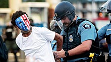 «Американские полицейские — это ужас. Расизм процветает». Сутовский отреагировал на скандал в США словами Бродского
