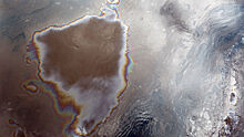 Разлив нефти в Черном море сняли из космоса