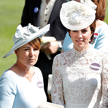 «Она была в тупике»: мама Кейт Миддлтон переживала за дочь накануне её свадьбы с принцем Уильямом