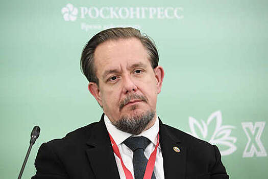 Политолог Асафов: визитом в Анкару Киев хочет "перебить" коррупционный скандал