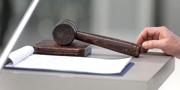 В Хорошевском гарнизонном суде в рассмотрели дело о взяточничестве экс-начальника ФСБ