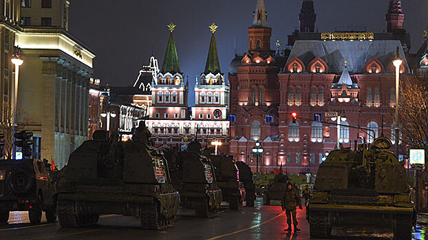 Первая ночная репетиция парада Победы состояится на Красной площади