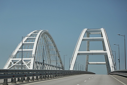 На Кубани объявлена беспилотная опасность, Крымский мост закрыт