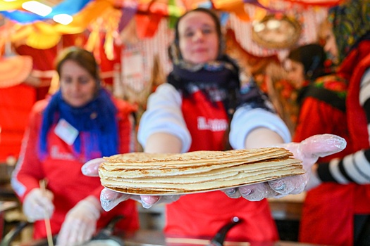 Почти 30 площадок "Московских сезонов" отмечают Масленицу