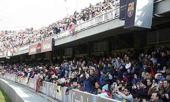 Открытую тренировку "Барселоны" посетило свыше 10 тысяч человек