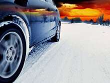 Названы поломки, которые возникнут из-за пробуксовки машины в снегу