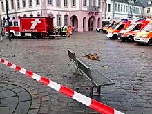 Машины медиков и спасателей: первые кадры с места трагедии в немецком Трире