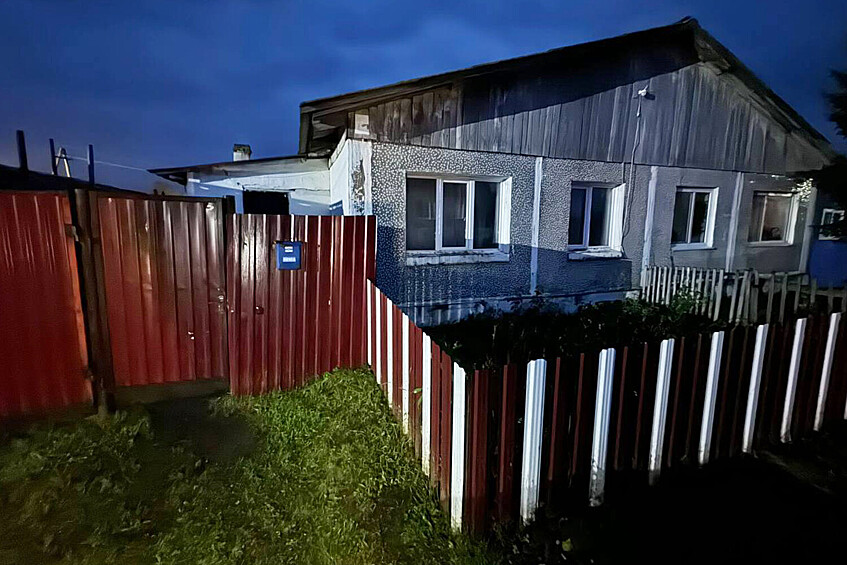 Дом в Красноярском крае, где жили четверо детей, погибших от отравления